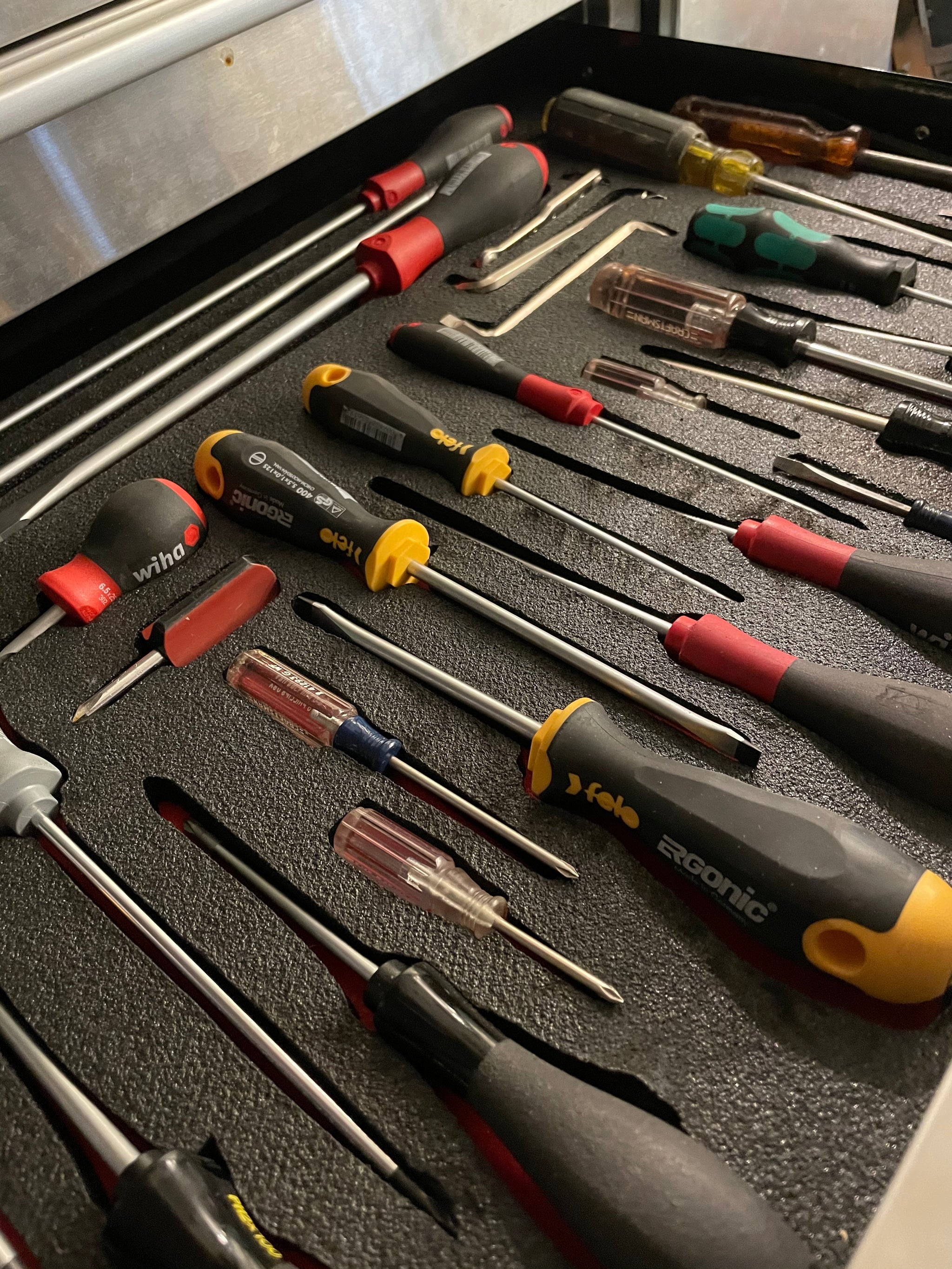 Custom Foam Drawer – FoamDrawerLiners.com